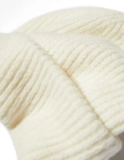BERSHKA Beanie punto rib Crudo Best
