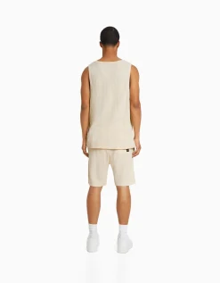 BERSHKA Bermuda felpa waffle Blanco roto New