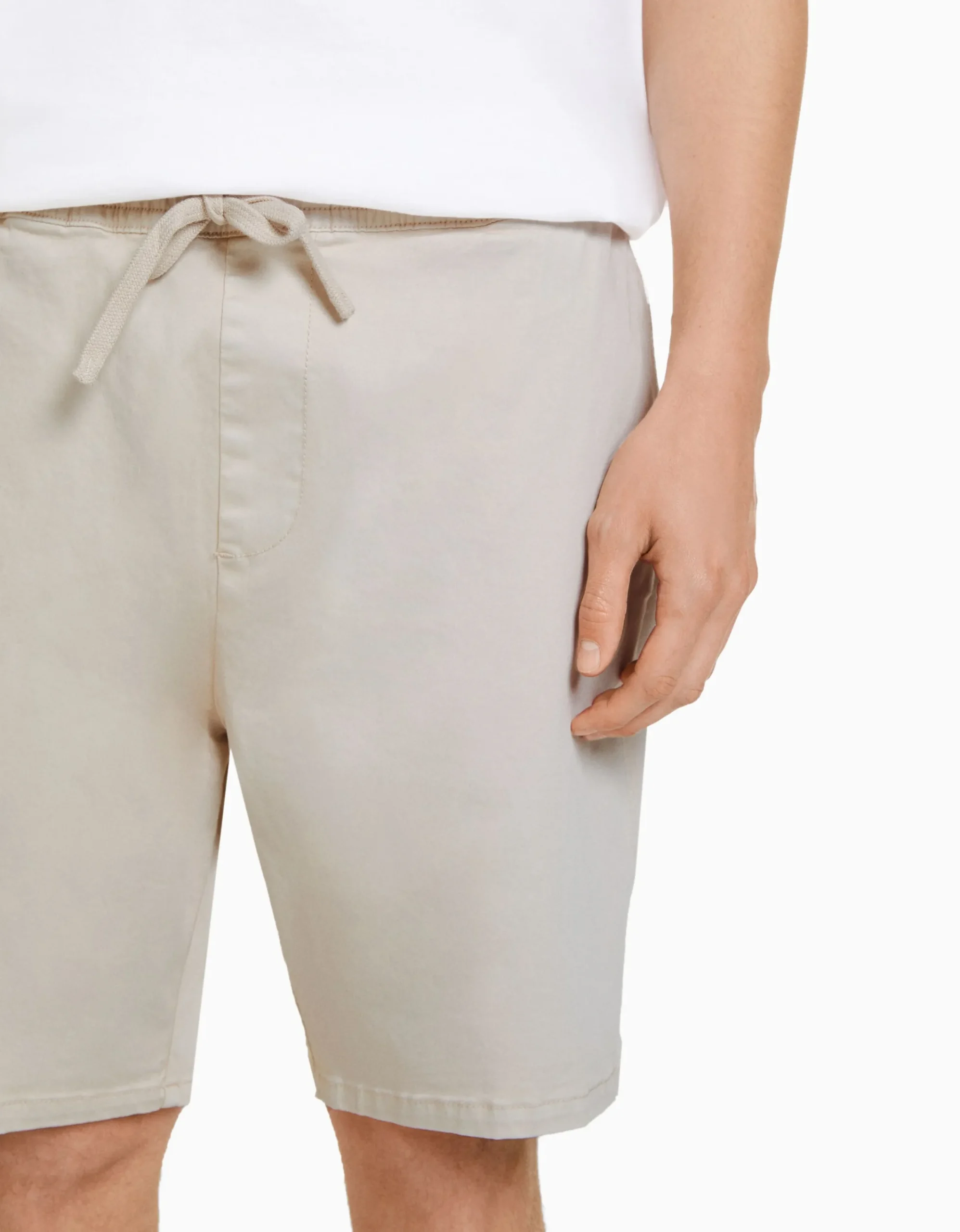 BERSHKA Bermuda jogger Kaki Hot