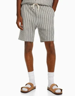 BERSHKA Bermuda jogger rústica rayas Blanco / Negro Best