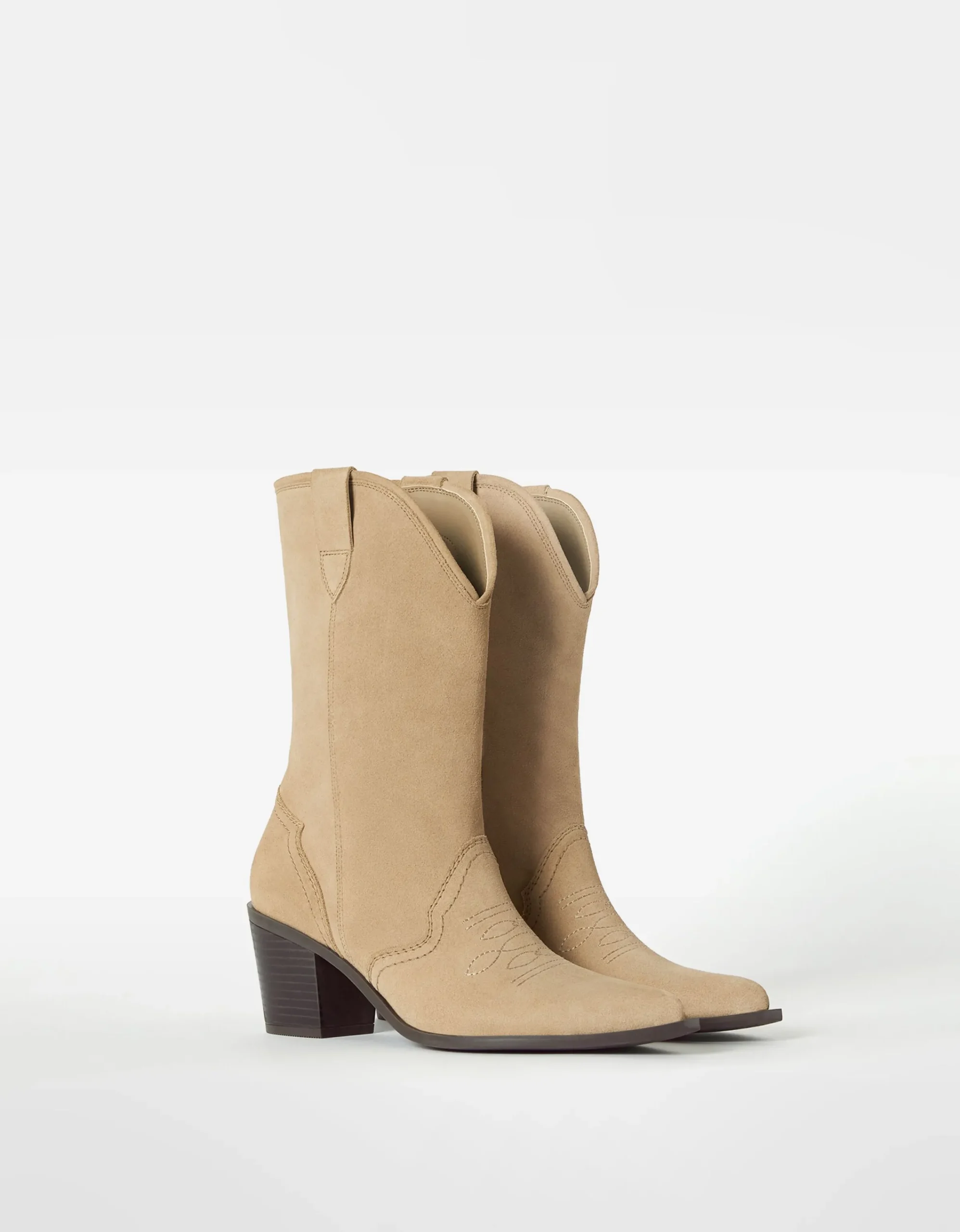 BERSHKA Botas cowboy tacón PIEL Arena Flash Sale