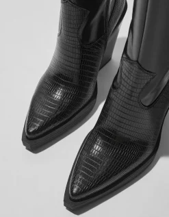BERSHKA Botas tacón cowboy Negro Hot