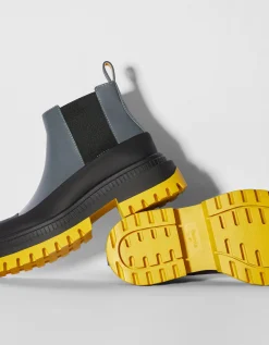 BERSHKA Botines planos suela color Combinado Clearance