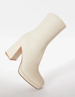 BERSHKA Botines tacón mini plataforma ajustados Crudo Discount