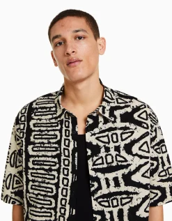 BERSHKA Camisa manga corta print Blanco / Negro Discount