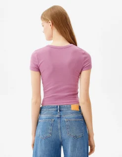 BERSHKA Camiseta manga corta ajustada Morado Discount