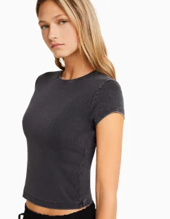 BERSHKA Camiseta manga corta ajustada Negro Sale