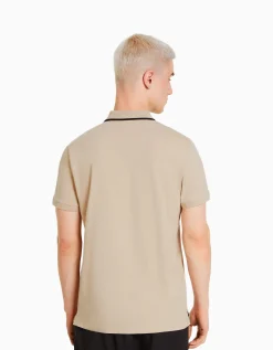BERSHKA Camiseta manga corta cuello polo bandas Blanco Flash Sale