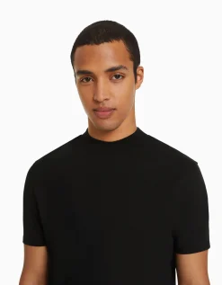 BERSHKA Camiseta manga corta cuello perkins Negro Store