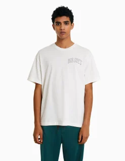 BERSHKA Camiseta manga corta oversize print Blanco roto Cheap
