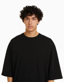 BERSHKA Camiseta manga corta oversize Negro Hot