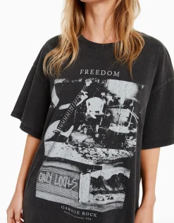 BERSHKA Camiseta manga corta print Negro Cheap
