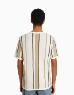 BERSHKA Camiseta manga corta print raya vertical Crudo Hot