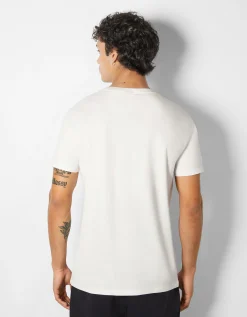 BERSHKA Camiseta manga corta print fotográfico Blanco roto Best