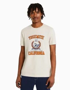 BERSHKA Camiseta manga corta regular fit print Blanco Discount