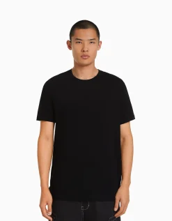 BERSHKA Camiseta manga corta regular fit Negro Best Sale