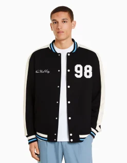 BERSHKA Cazadora efecto ante parche Negro Store