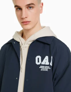 BERSHKA Cazadora ligera efecto nylon Marino Shop