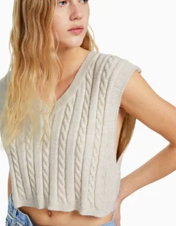 BERSHKA Chaleco punto cuello pico Crudo Online