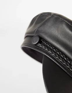 BERSHKA Gorra marinera Negro Store