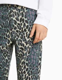 BERSHKA Jeans baggy animal print Morado Cheap
