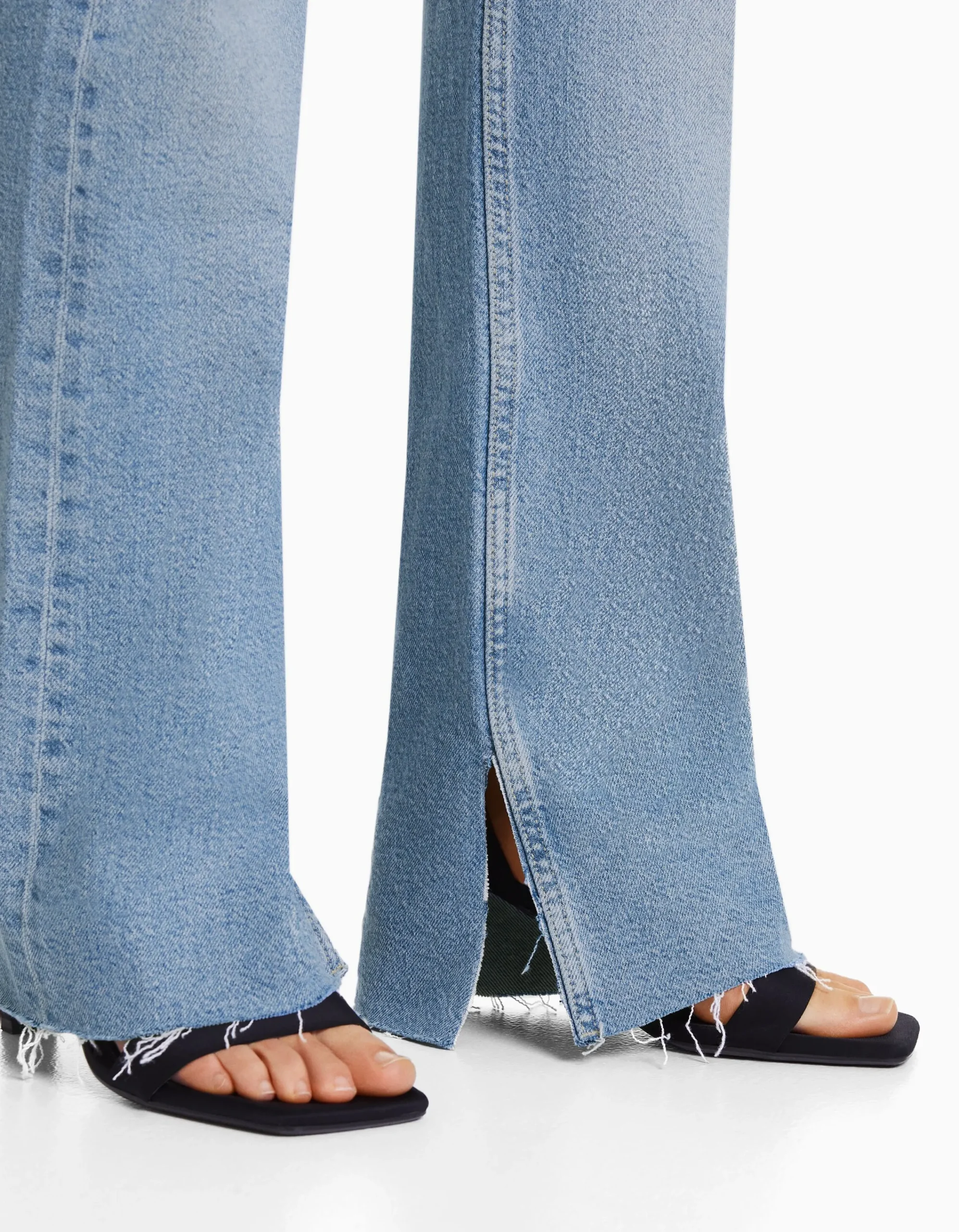 BERSHKA Jeans confort abertura lateral Azul Online