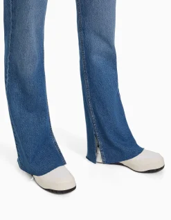 BERSHKA Jeans confort abertura lateral Azul Shop