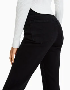 BERSHKA Jeans mom slim confort Azul lavado Shop