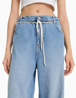 BERSHKA Jeans straight cintura elástica Azul lavado Fashion
