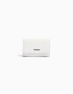 BERSHKA Monedero básico brillo Morado New