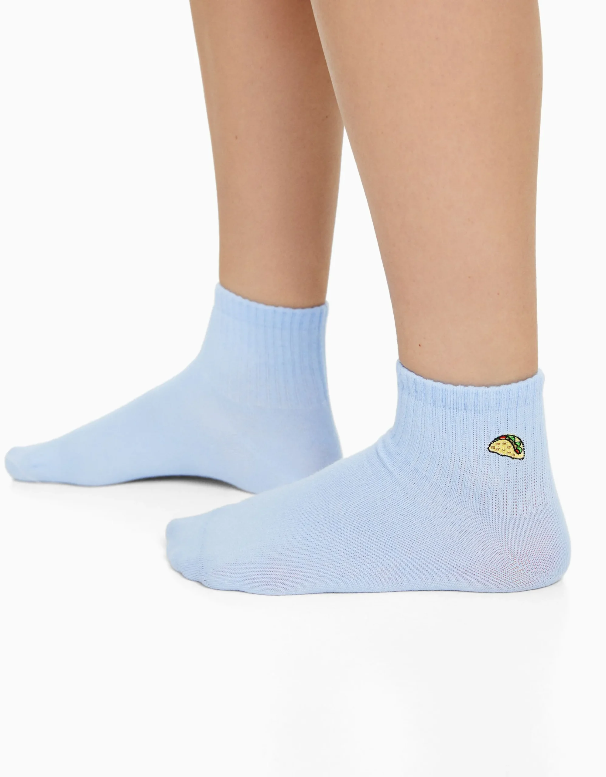 BERSHKA Pack 3 calcetines tobilleros bordado Blanco Fashion
