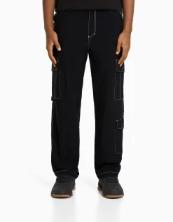 BERSHKA Pantalón cargo efecto nylon hilo contraste Negro Flash Sale