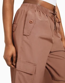 BERSHKA Pantalón jogger cargo parachute Azul lavado Online