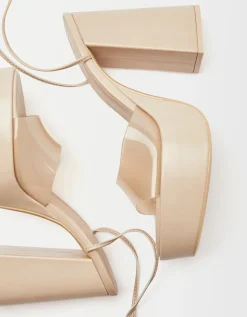 BERSHKA Sandalia tacón plataforma vinilo Arena Cheap