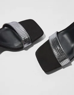 BERSHKA Sandalia tacón pulsera pala metalizada Negro Online
