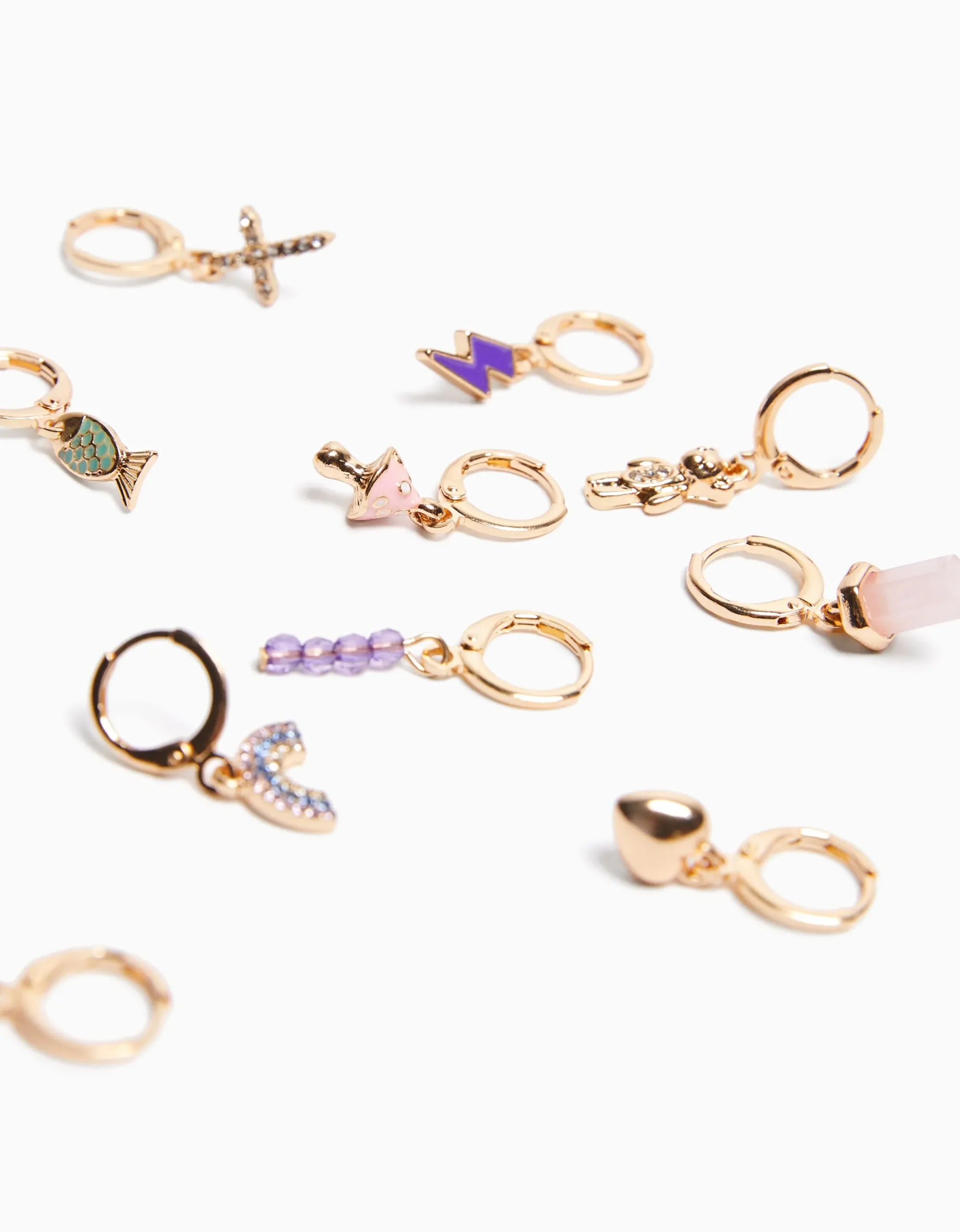 BERSHKA Set 10 pendientes ear cuff charm cruz Oro Best