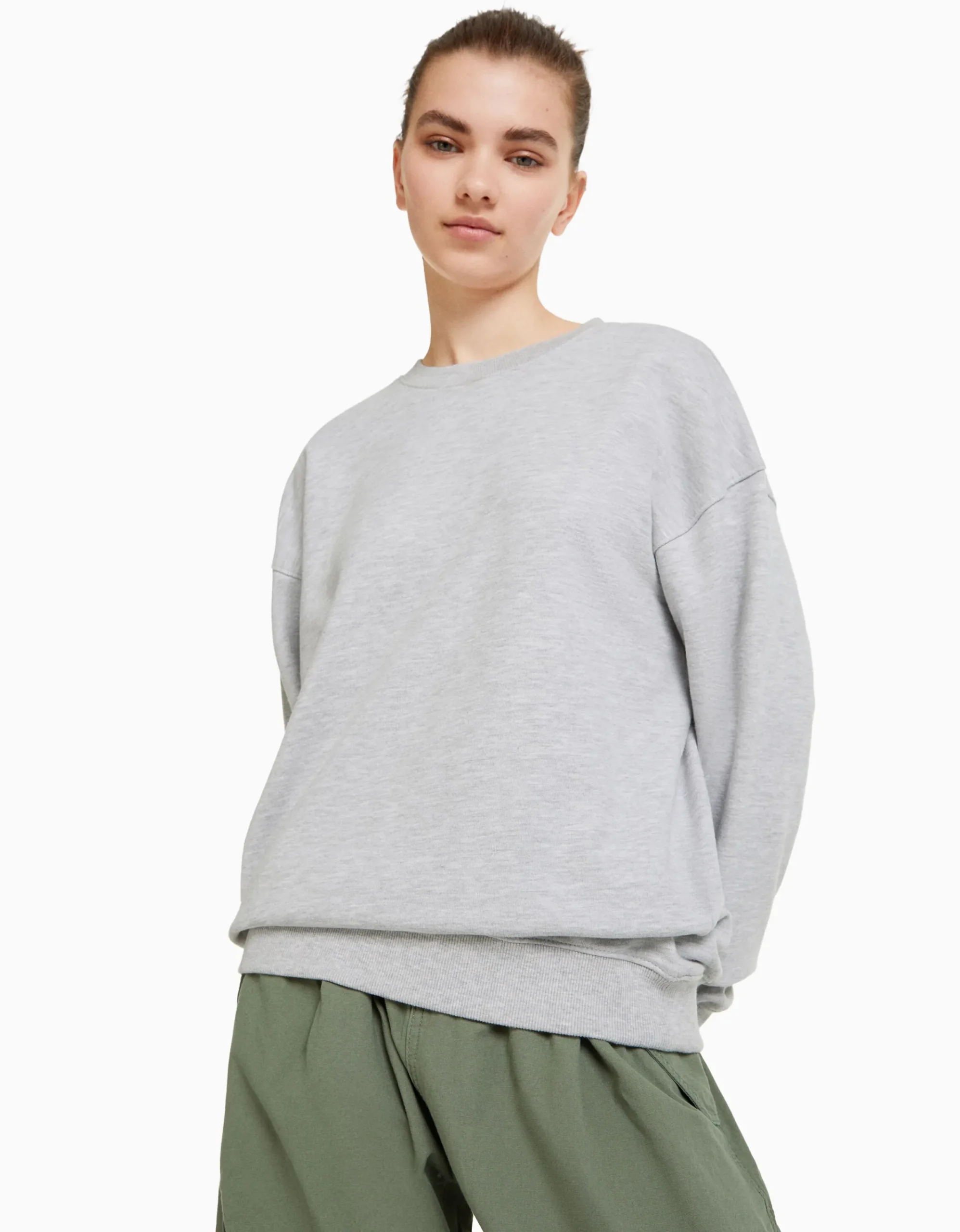 BERSHKA Sudadera cuello redondo Gris Best