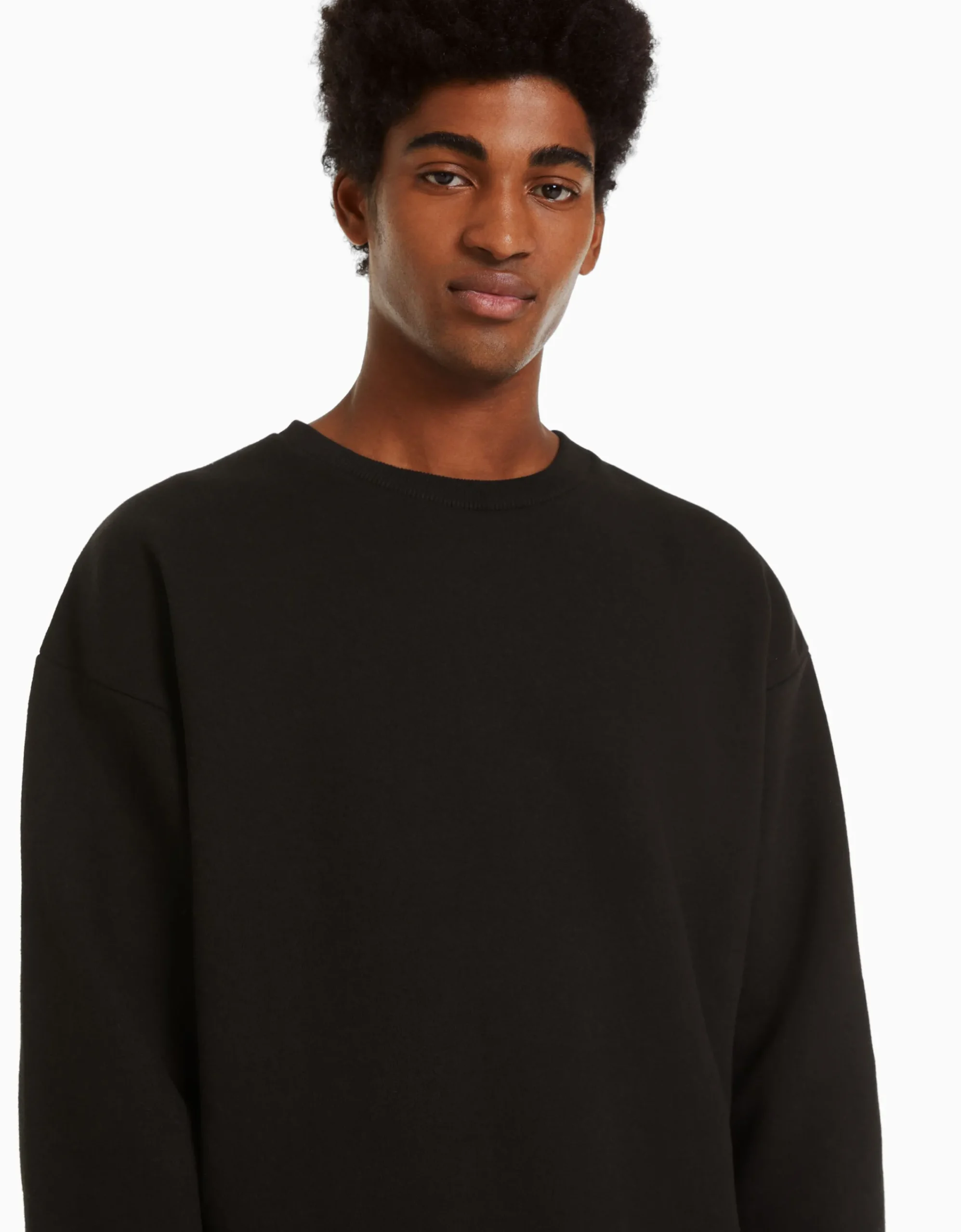 BERSHKA Sudadera cuello redondo oversize Negro Hot