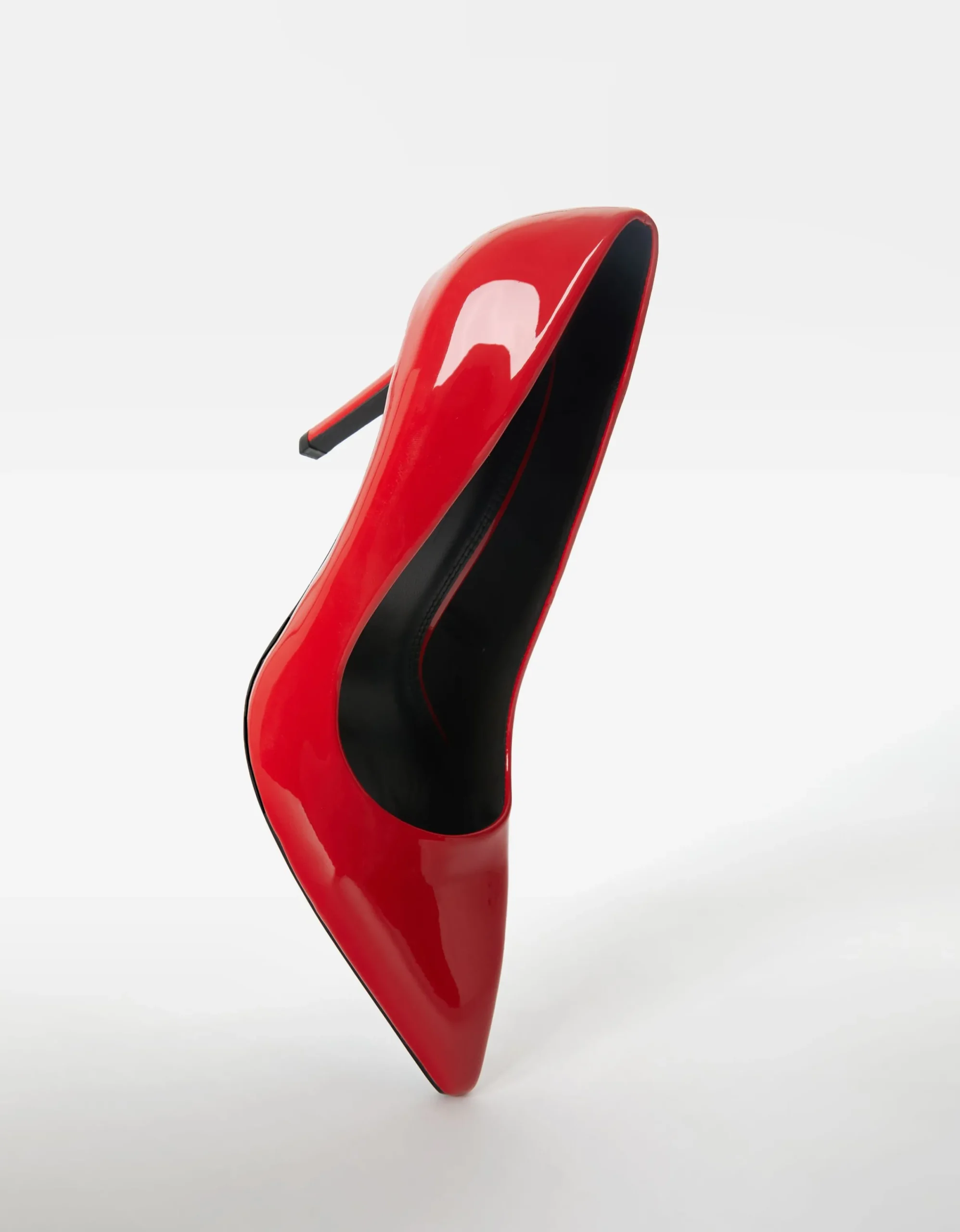 BERSHKA Zapato tacón brillo Rojo Best